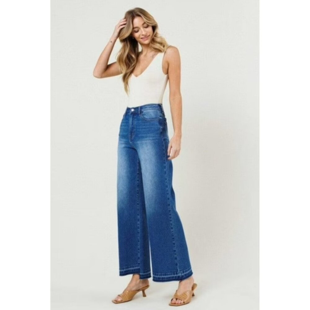 Revolve Vibrant High Rise Stretch Wide Leg Flare Raw Hem Retro Jeans 24
